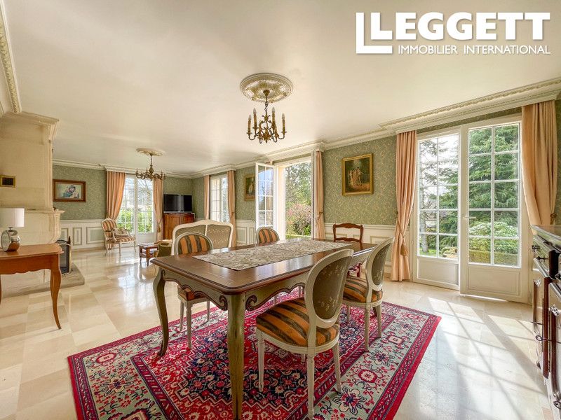 Property photo 1 of 10