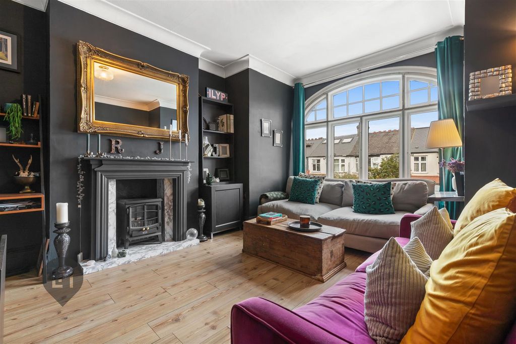 Property photo 1 of 6 Reception Room