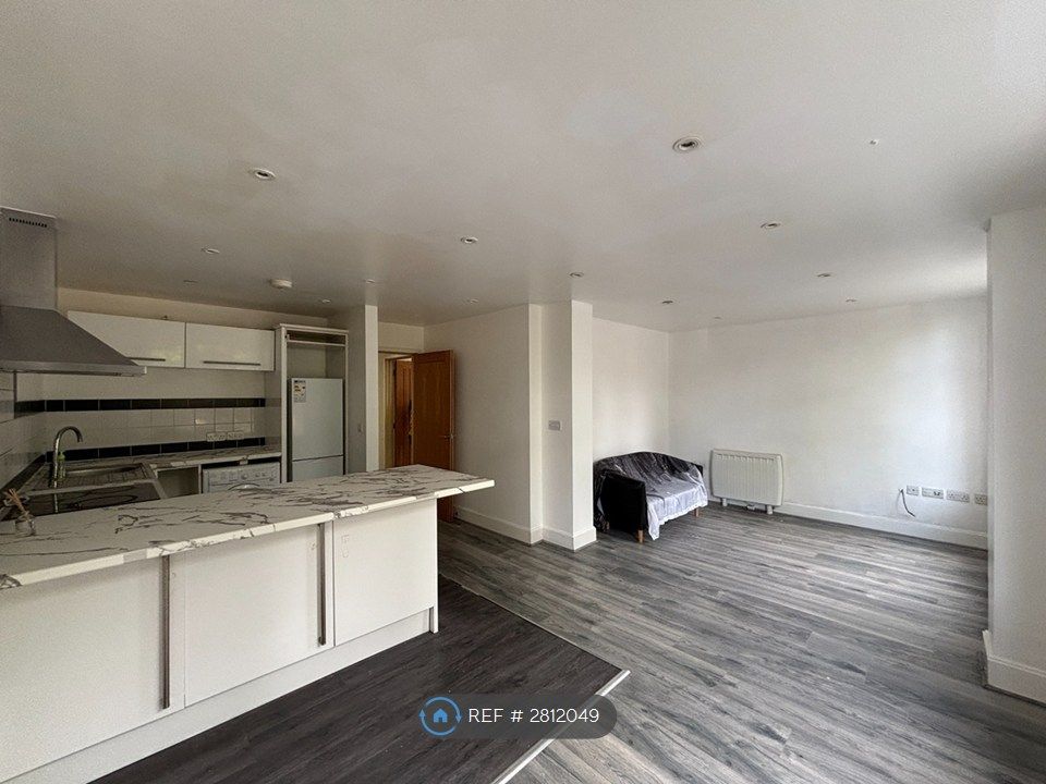 Property photo 1 of 7 Living Room & Open Plan Kitchen