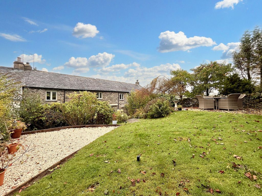 Property photo 1 of 27