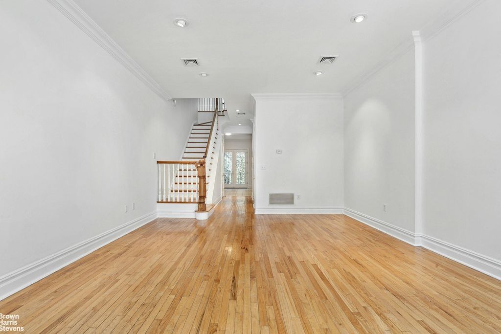 Property photo 2 of 18 <Alttext/>