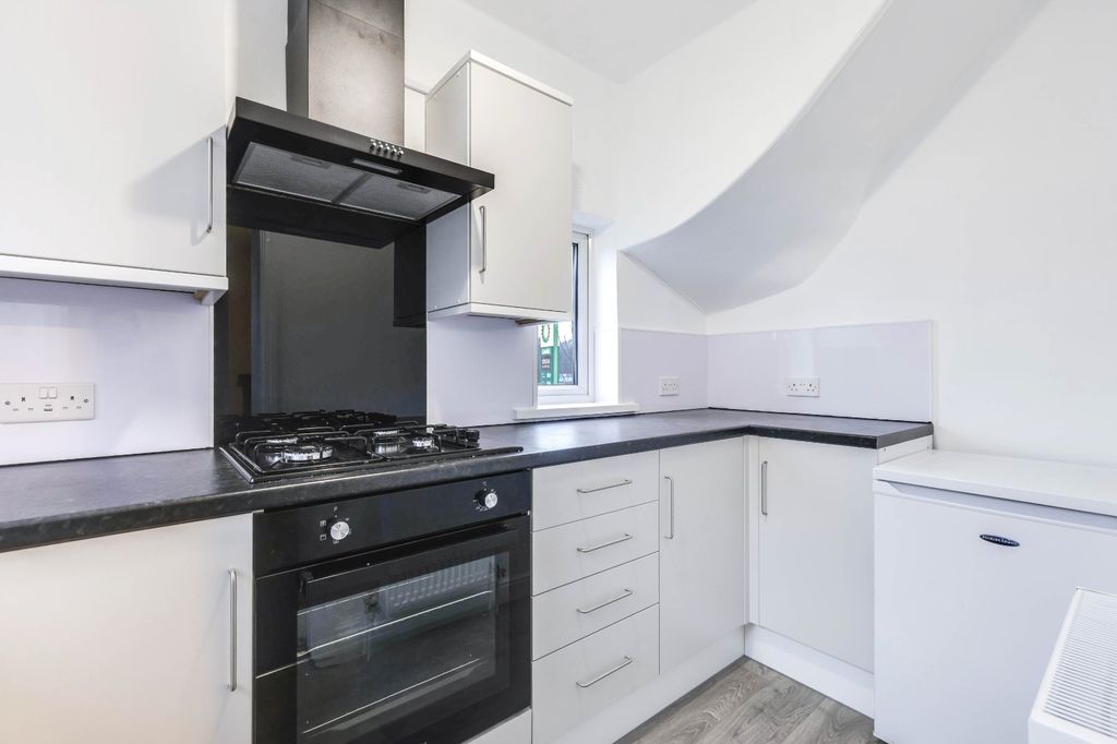 Property photo 3 of 9 Picture No. 05