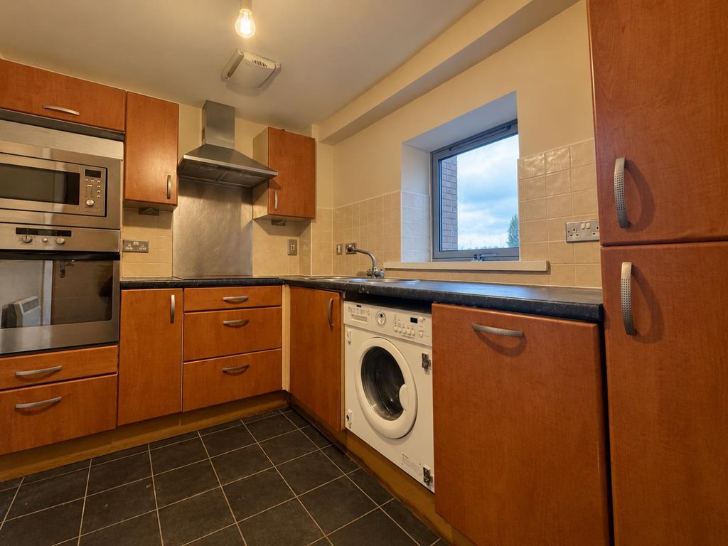 Property photo 2 of 8 B72C0Da7-Ded6-43E6-B761-7Bd998A09267.Png