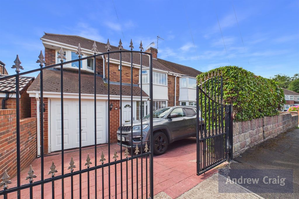 Property photo 1 of 15 (Main)