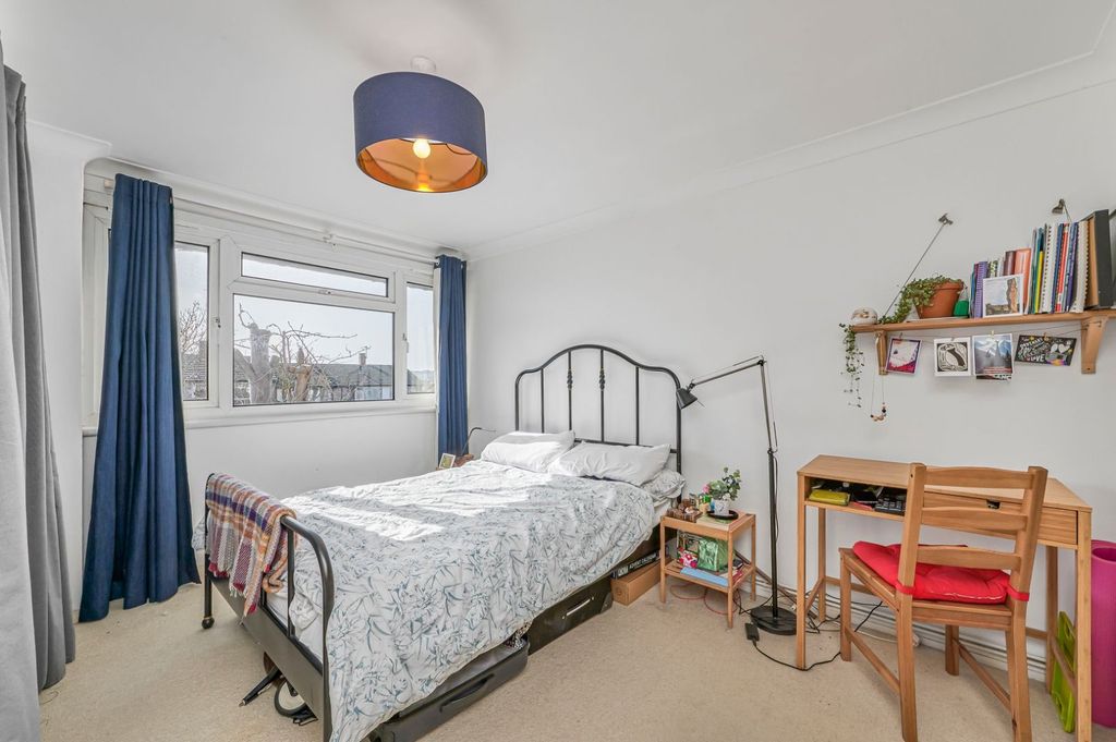 Property photo 3 of 6 Picture No. 06