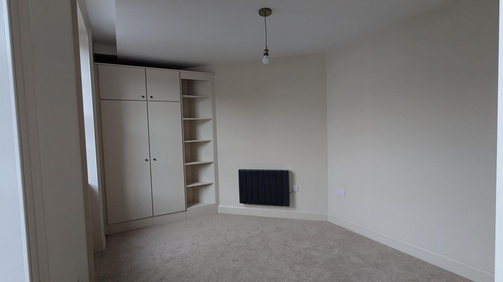 Property photo 2 of 3