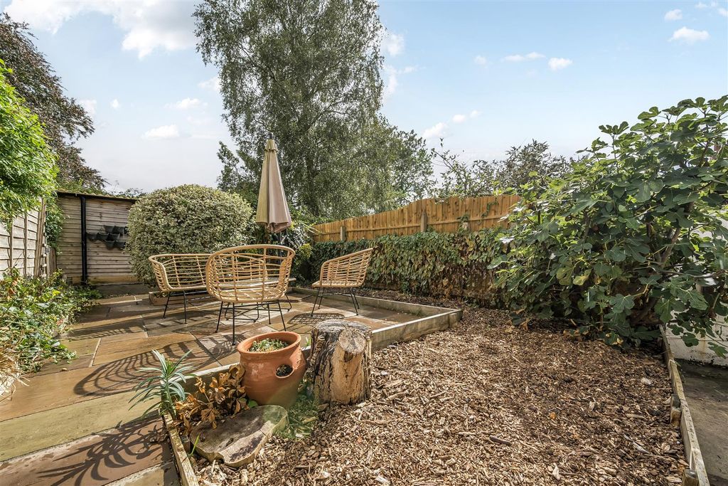 Property photo 2 of 16 1343008-10-68B1E212Af7B0.Jpg