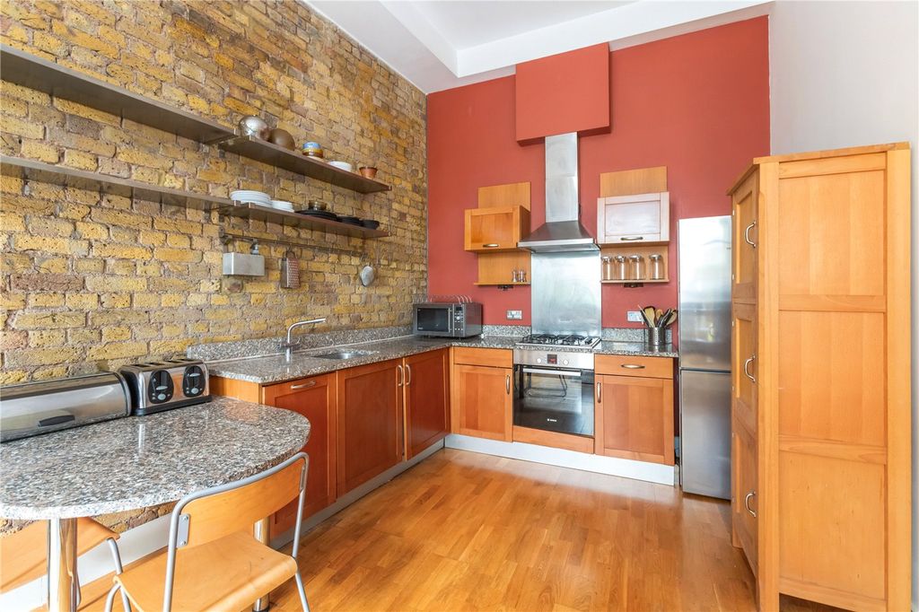 Property photo 3 of 13 Picture No. 17