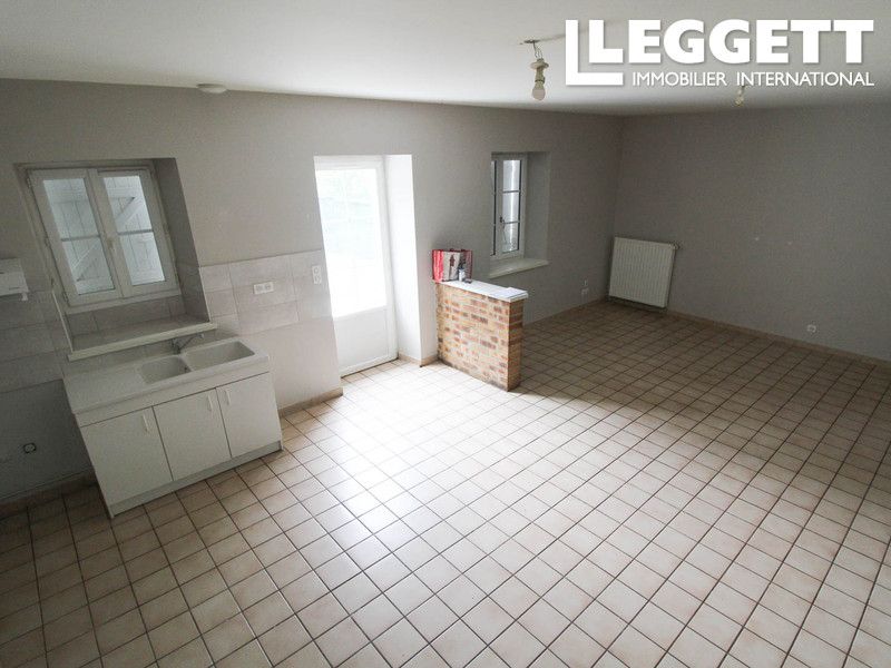 Property photo 2 of 10