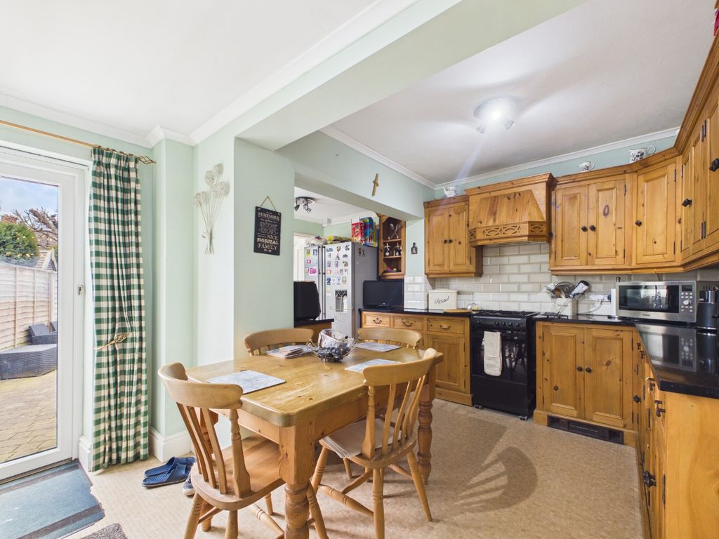 Property photo 3 of 21 4999796