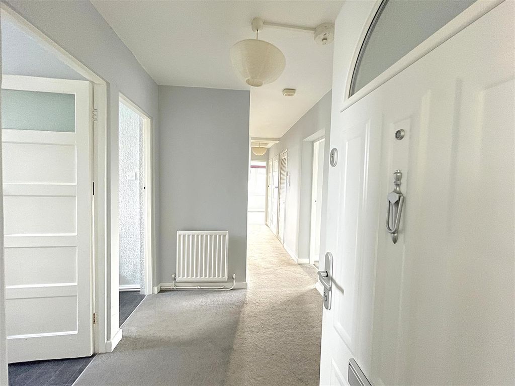 Property photo 3 of 25 Hayling 45.Jpg