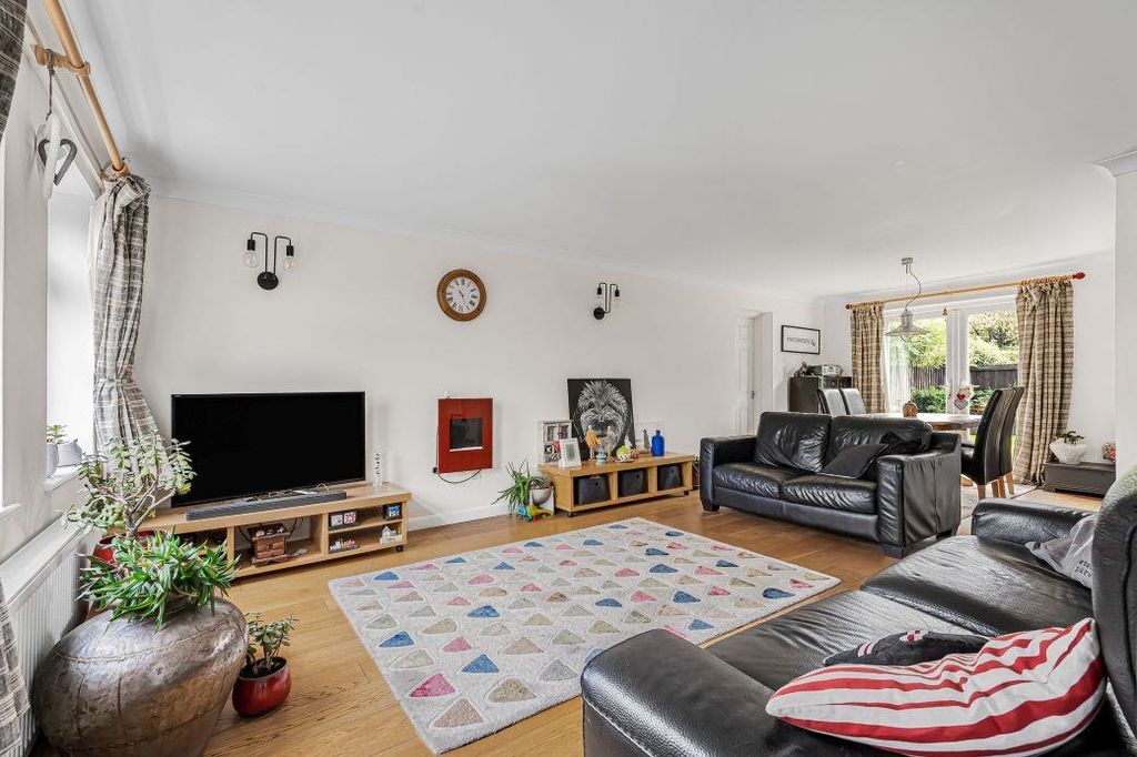 Property photo 2 of 23 10_66484.Jpg