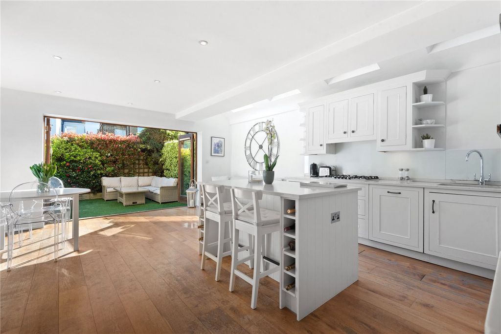 Property photo 3 of 15 Picture No. 07