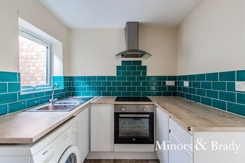 Property photo 2 of 11