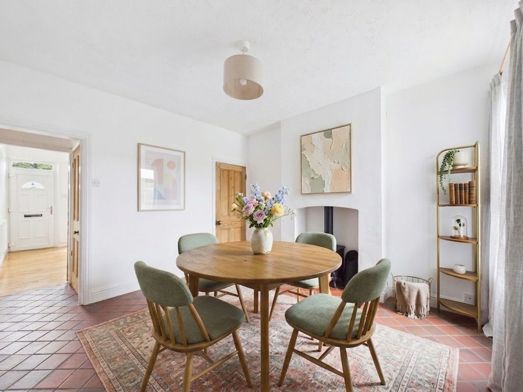 Property photo 3 of 21 Dining Room (Virtually Furnished)