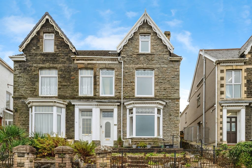 Property photo 1 of 25