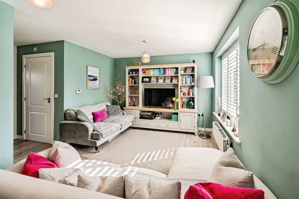 Property photo 3 of 16