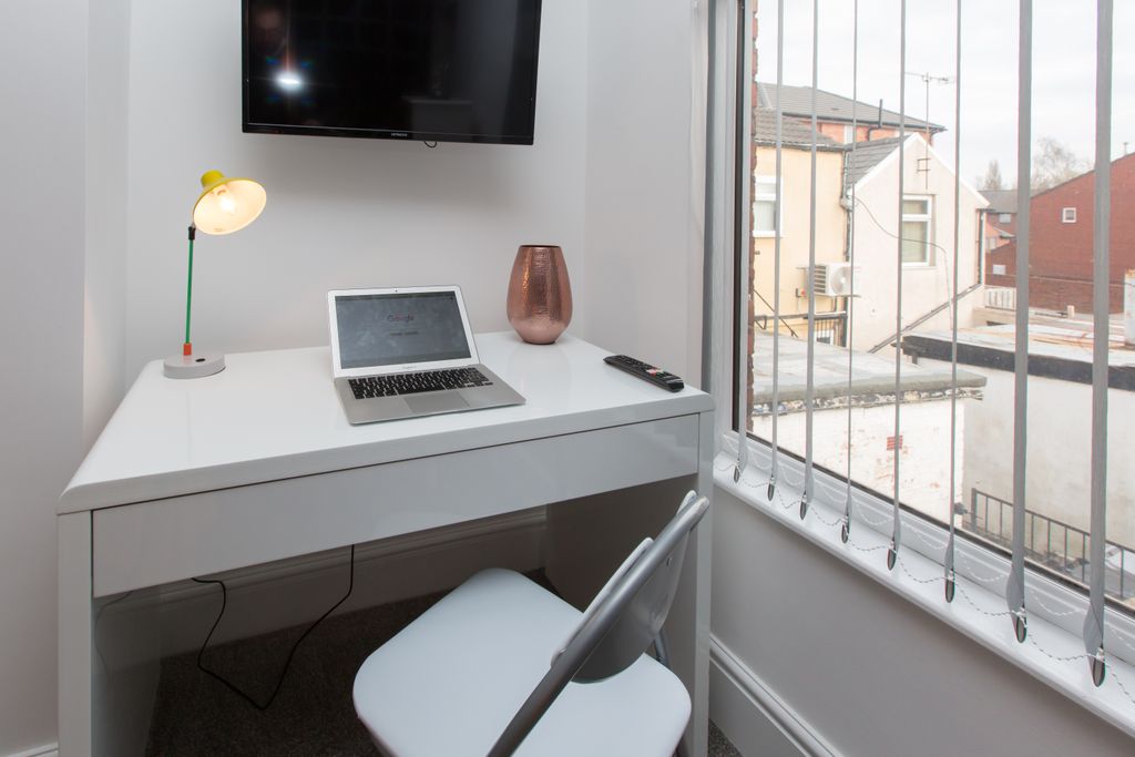 Property photo 3 of 17 Superior Studio With TV