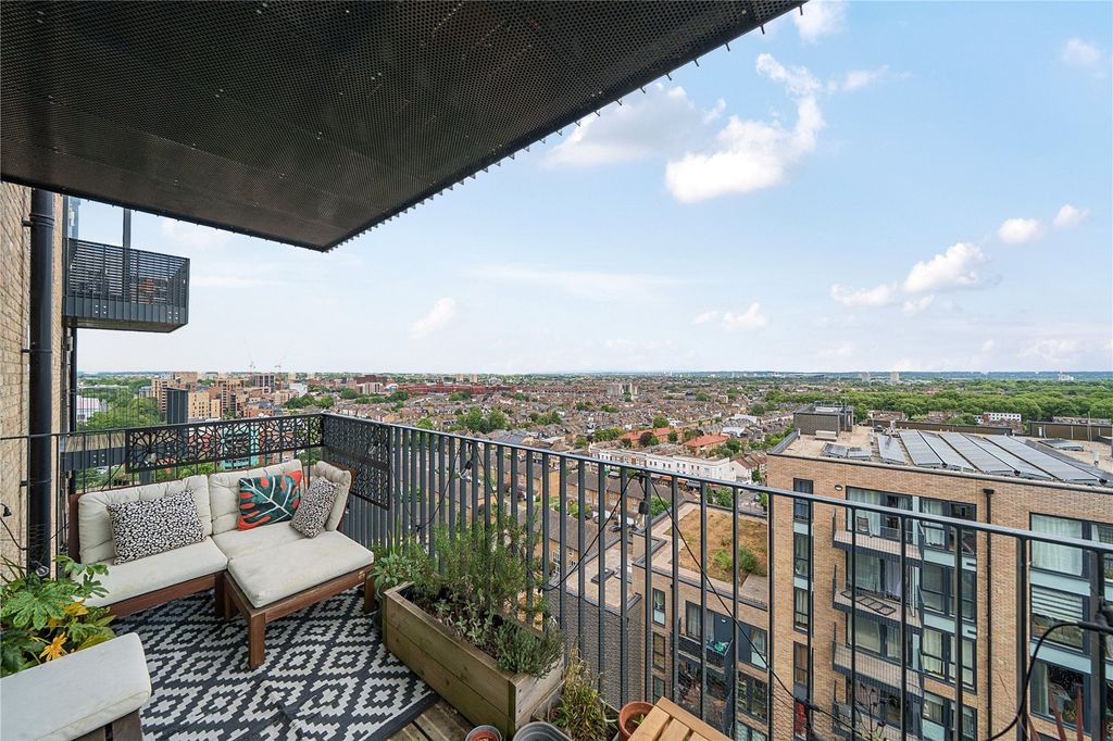 Property photo 1 of 19 Picture No. 02