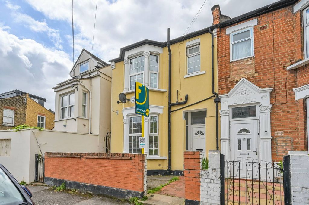 Property photo 1 of 10