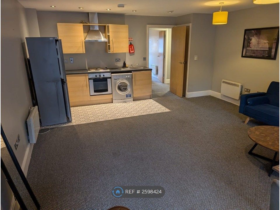 Property photo 2 of 6
