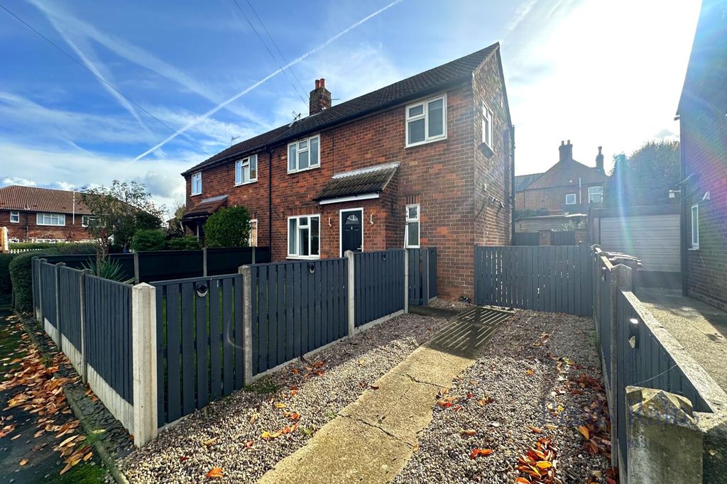 Property photo 1 of 12 Front