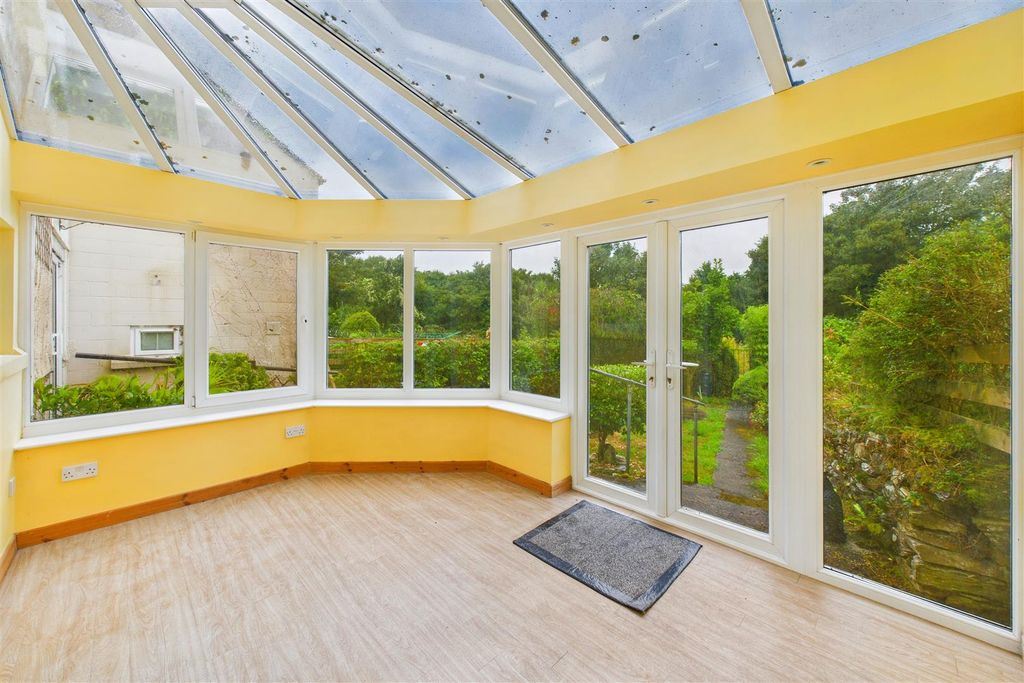 Property photo 2 of 23 Conservatory
