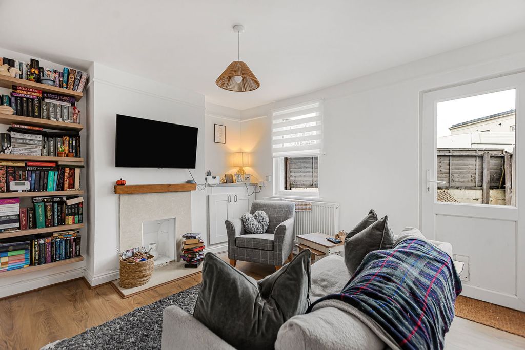 Property photo 2 of 15