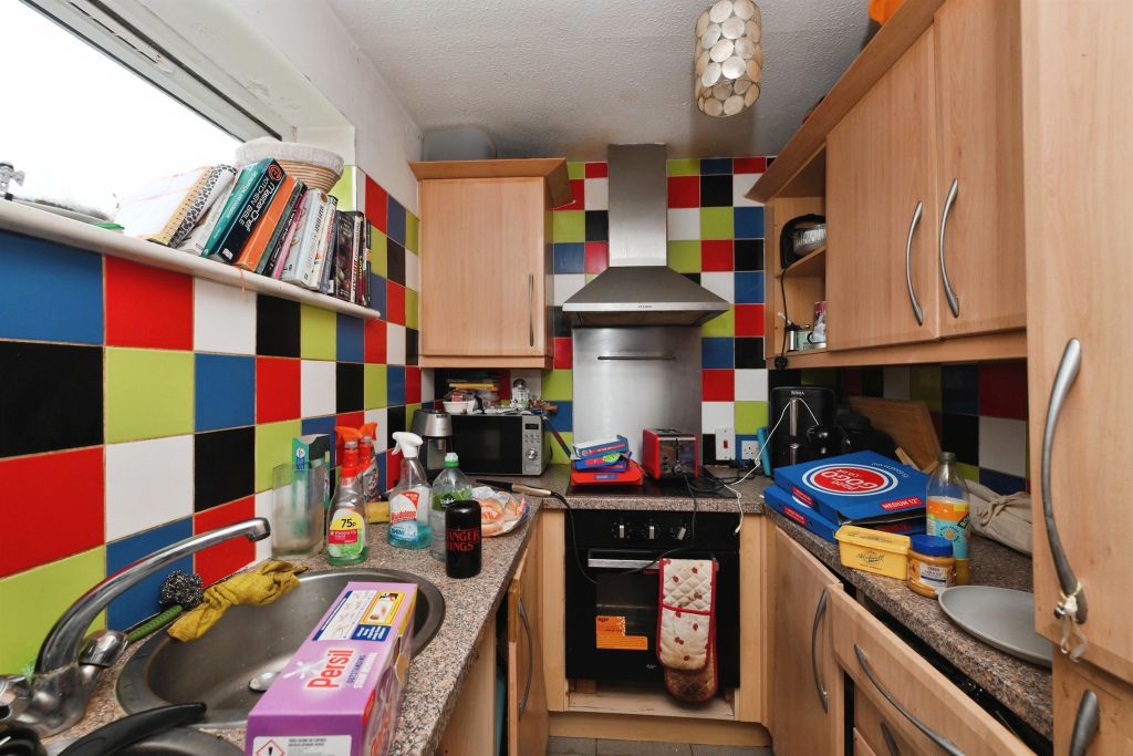 Property photo 3 of 5