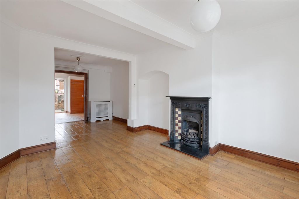 Property photo 3 of 11 Buckfast Road