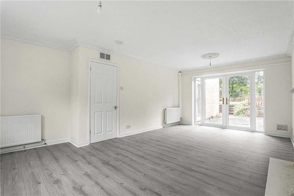 Property photo 3 of 24 Picture No. 03