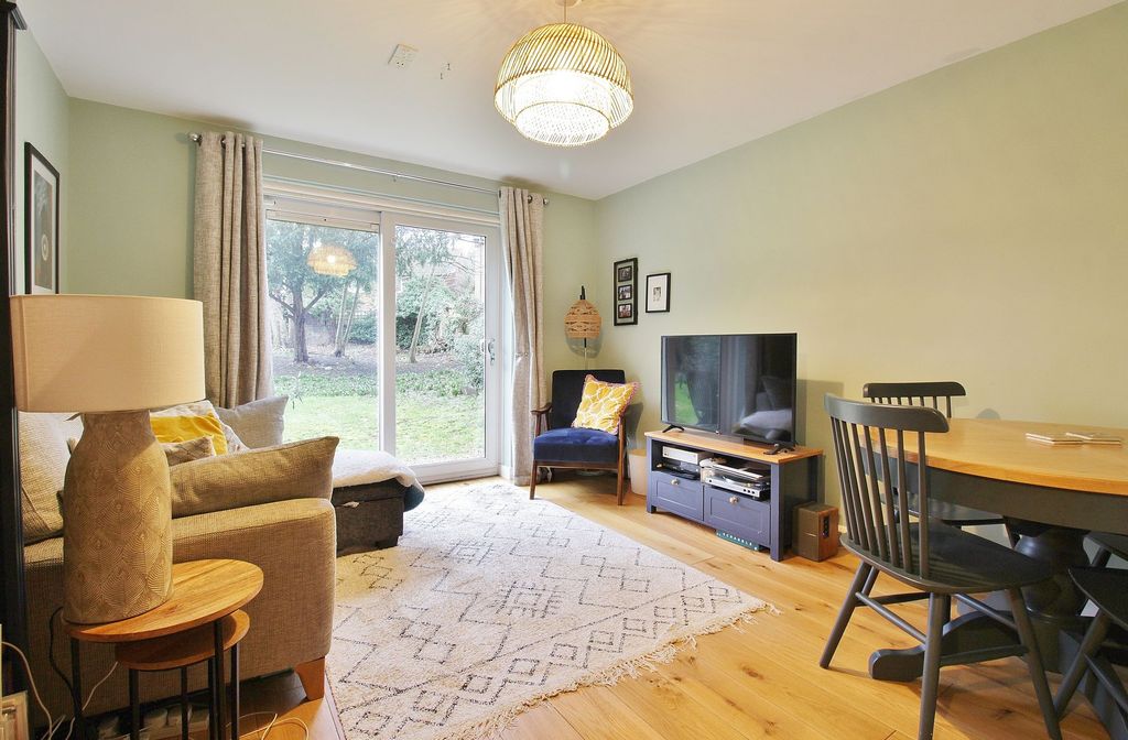 Property photo 3 of 9