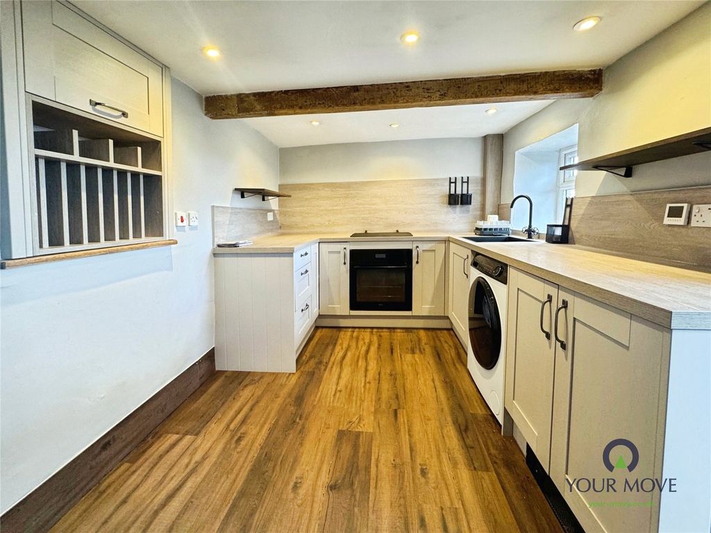 Property photo 3 of 9 Picture No. 12