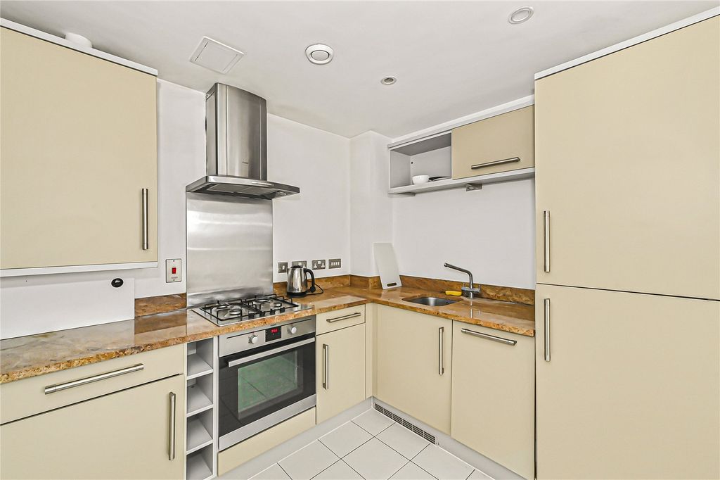 Property photo 3 of 9 Picture No. 12
