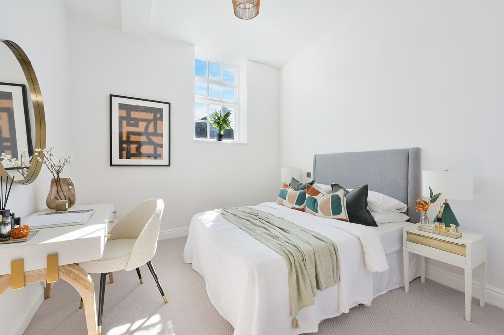 Property photo 3 of 11