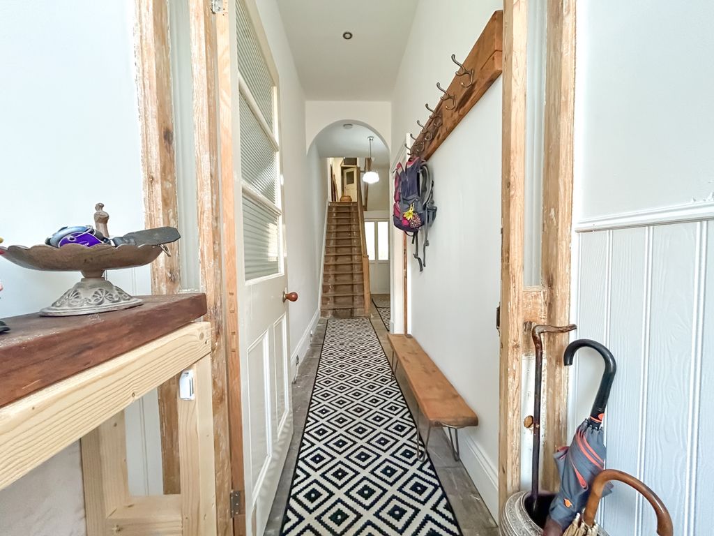 Property photo 3 of 20 Garnet Ewemove Saltburn-2