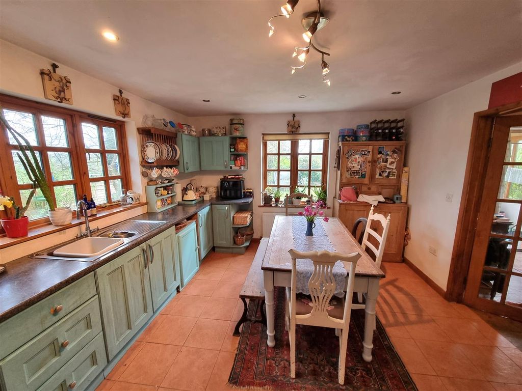 Property photo 2 of 42 Kitchen.Jpg