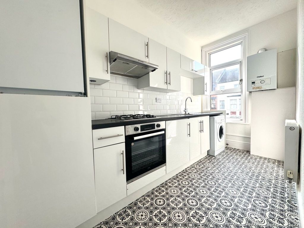 Property photo 2 of 8 Picture 2