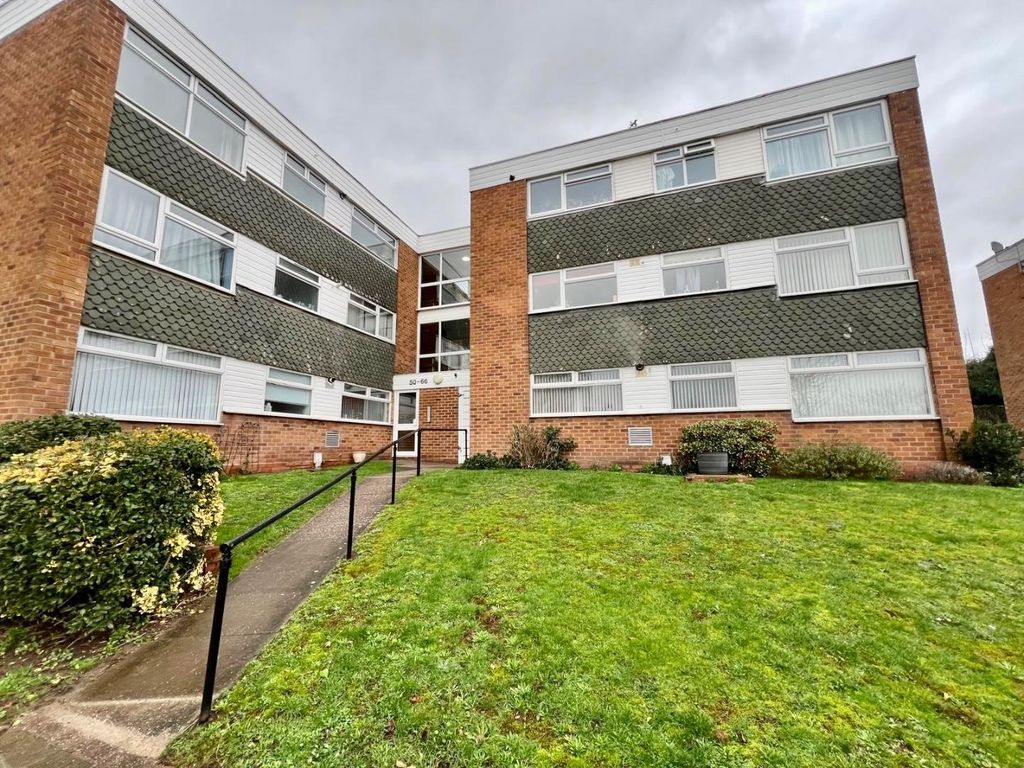 Property photo 1 of 5 Approach