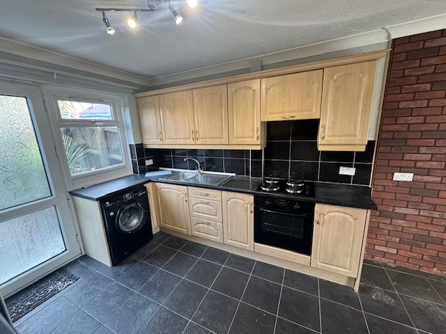 Property photo 2 of 18 Front Description 2