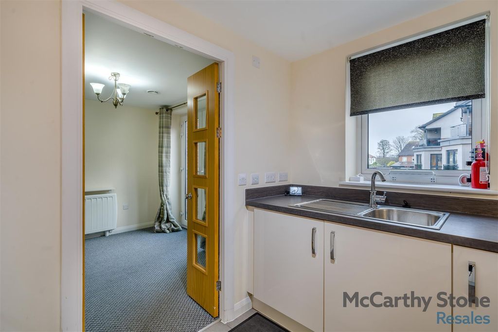 Additional image 7 of 1 bed flat for saleCrocus Court, Station Road, Poulton-Le-Fylde FY6