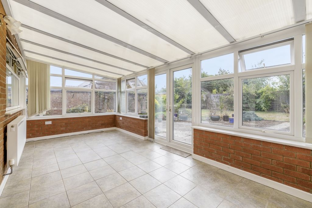 Property photo 3 of 19 6 Fen Road (East Kirkby)-19