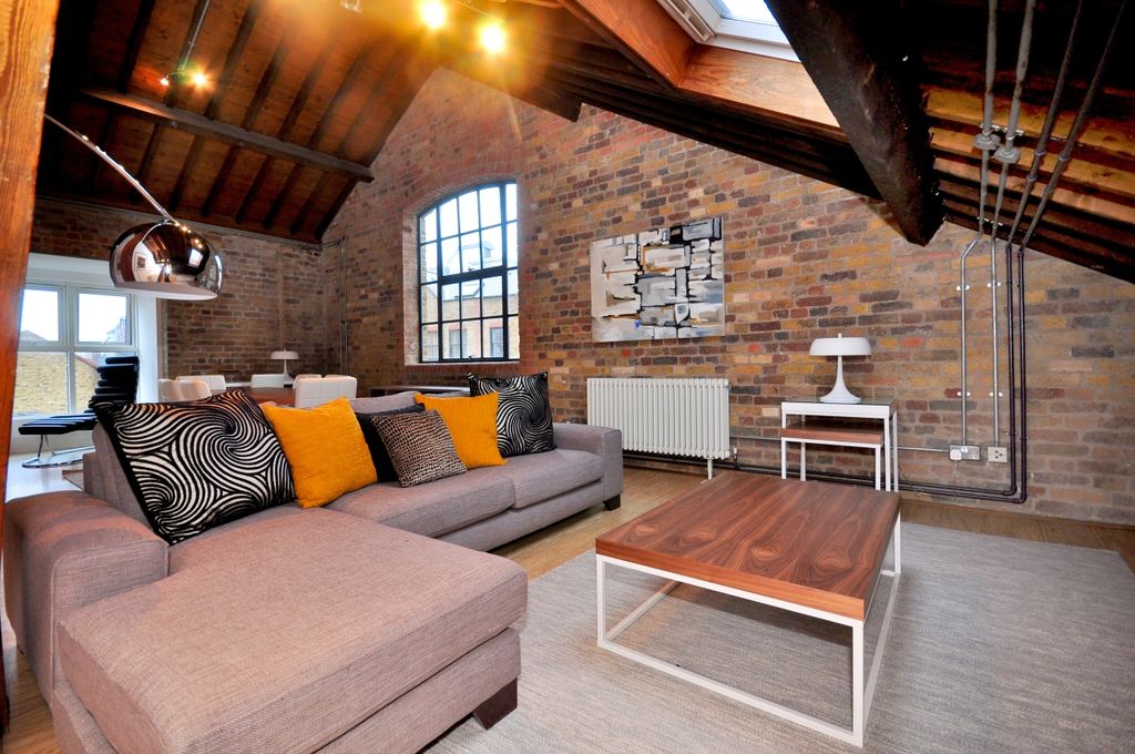 Property photo 1 of 6 Living Area