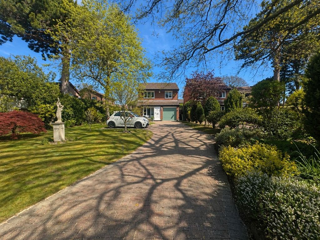 Property photo 2 of 29 Picture No. 13