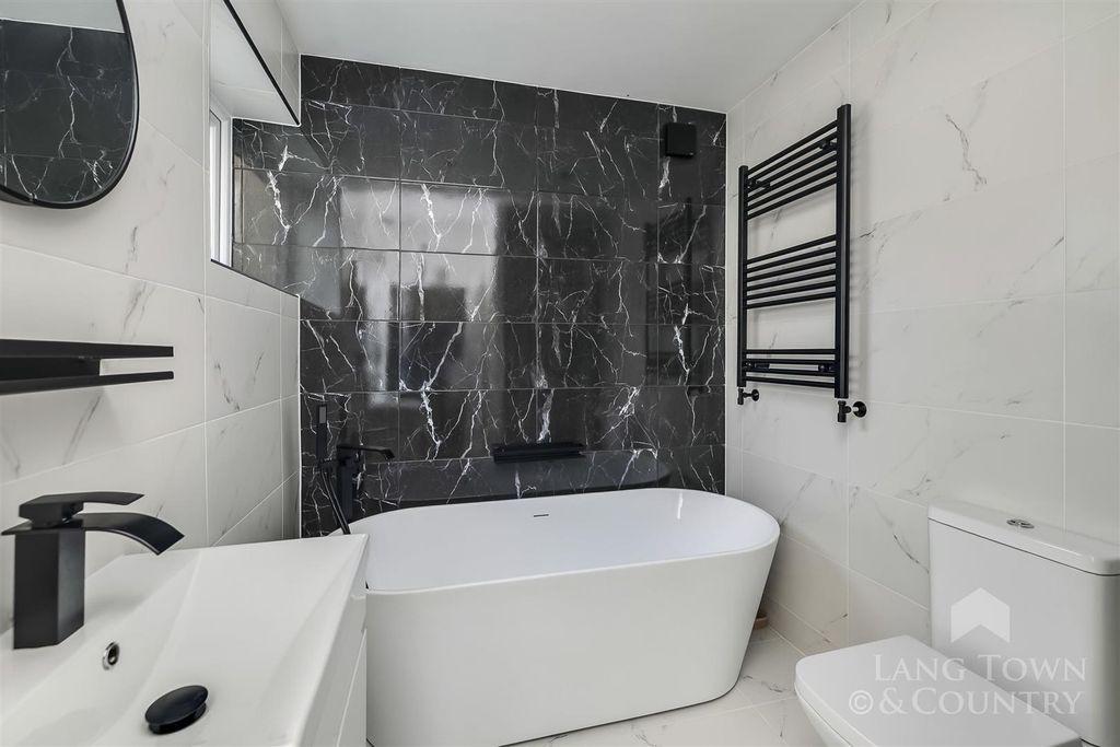 Property photo 3 of 9 0031.Jpg