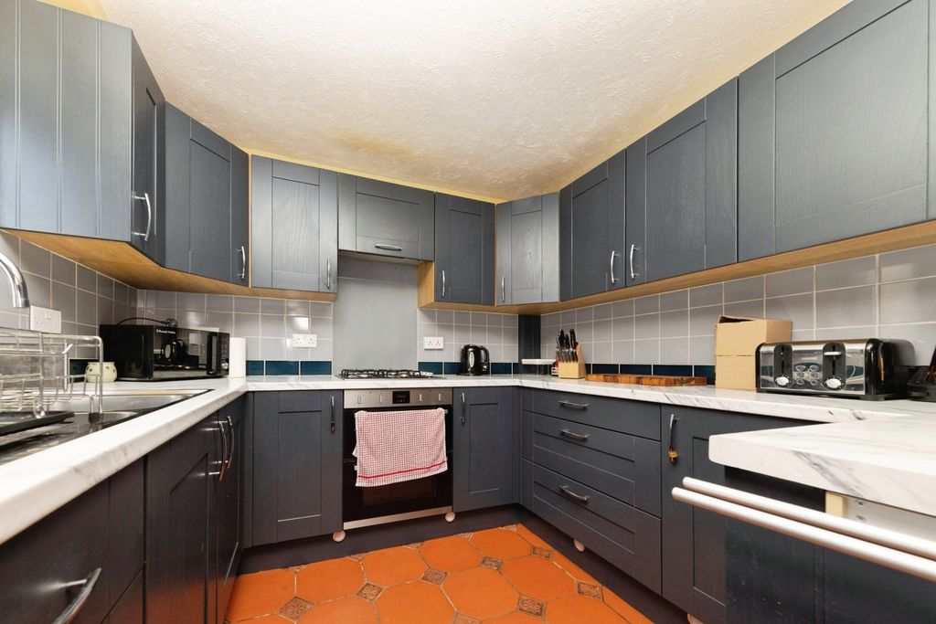 Property photo 2 of 20 Pbox-Img.Jpg