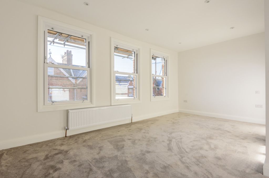 Property photo 3 of 8 931759 (2).Jpg