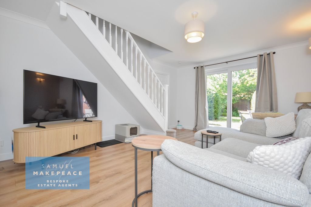 Property photo 3 of 14 Irvine Road (6)