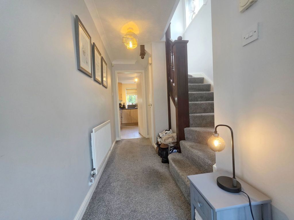 Property photo 2 of 22