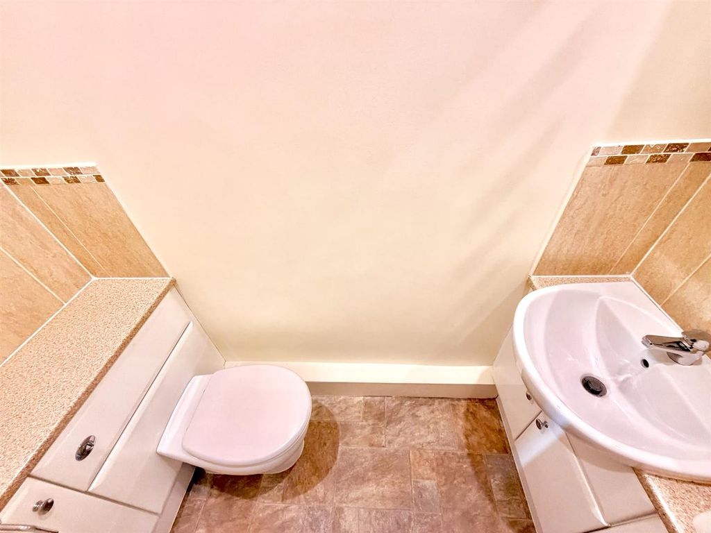Property photo 2 of 12 WC